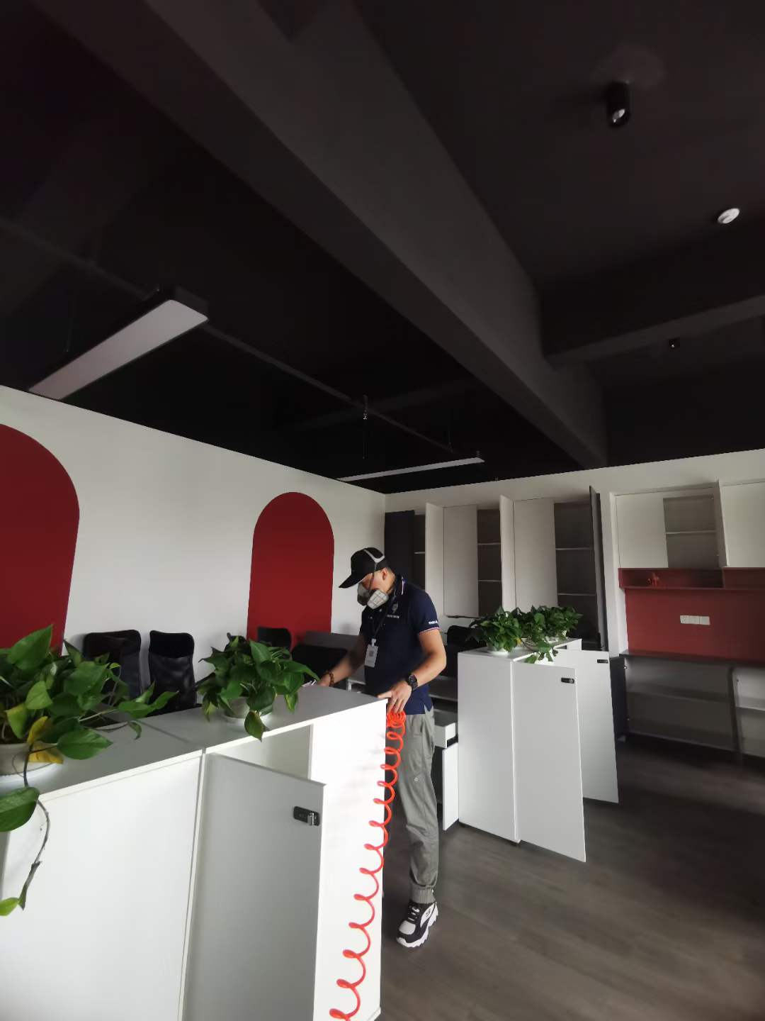 临漳醛博士龙闯电梯总部除甲醛